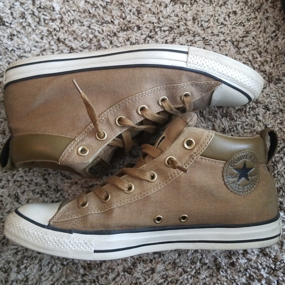 Converse All Star Chuck Taylor Mid Sneakers Size 9